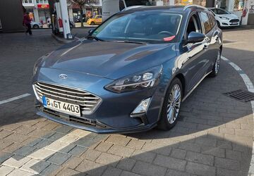 Ford Focus 123.500 km 12.600 &euro; Berlin - Neukölln 12351