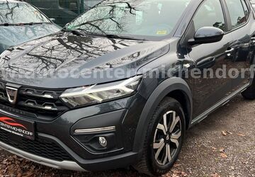 Dacia Sandero 90.000 km 11.999 &euro; Michendorf 14552