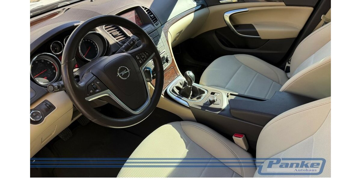 Opel Insignia Cosmo*SHZ*Navi*Tempo*E-Koffer*Lederweiß 169.708 km 5.980 &euro; Berlin 13187