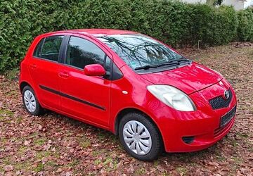 Toyota Yaris 129.000 km 3.200 &euro; Potsdam 14469