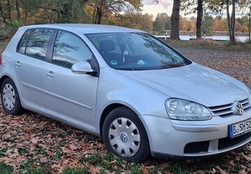 VW Golf V 122.000 km 5.000 &euro; Berlin 10178