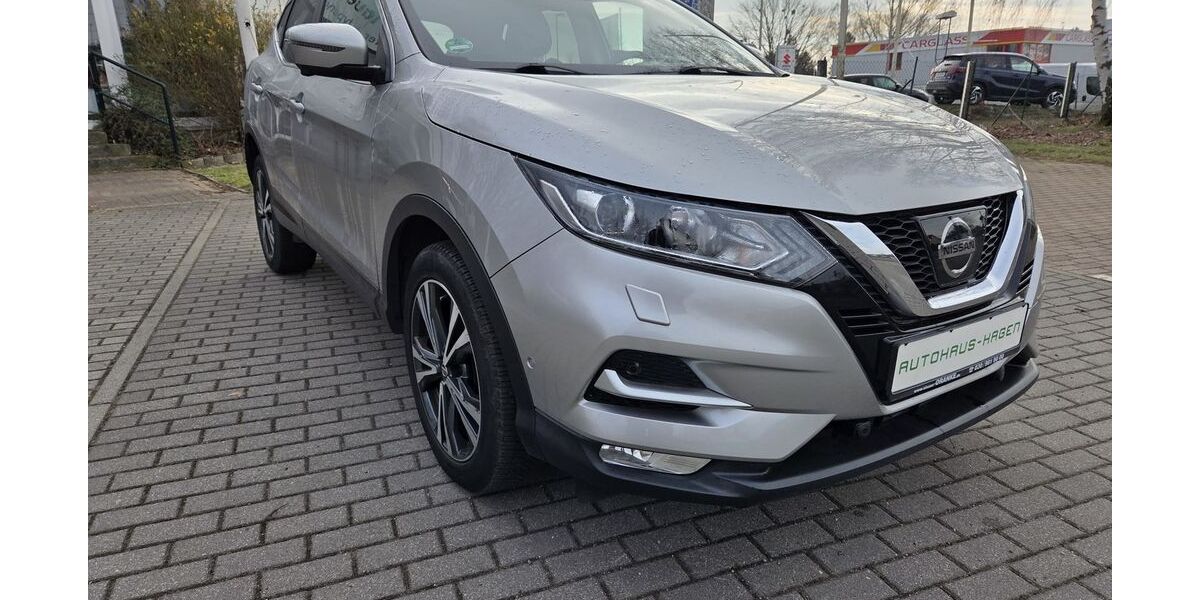 Nissan Qashqai 64.896 km 14.800 &euro; Berlin 13053