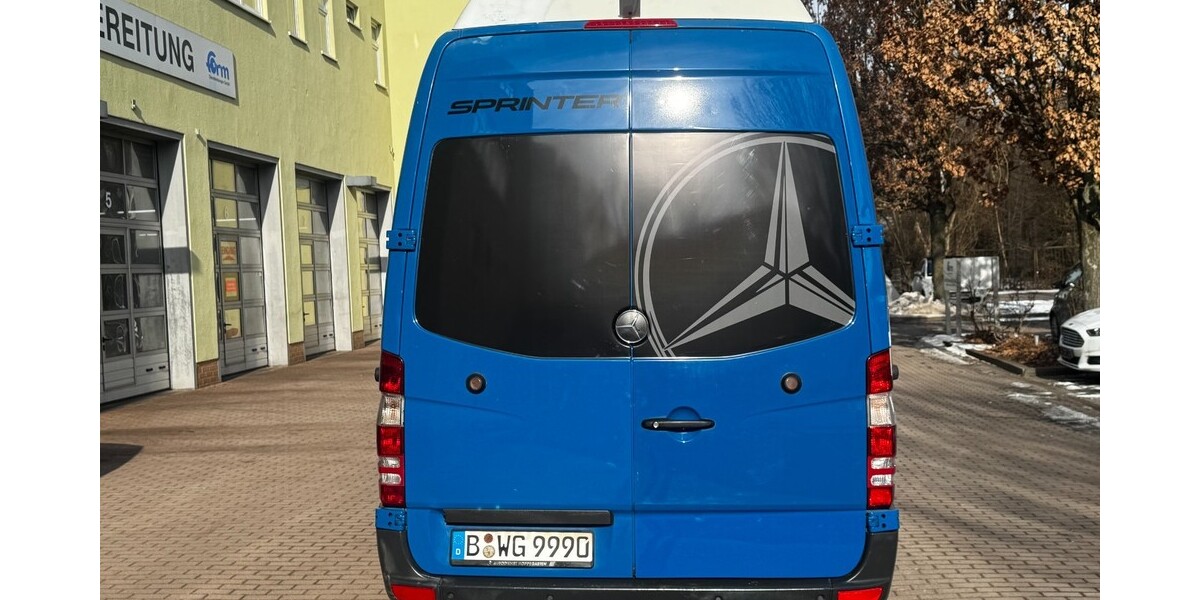 Mercedes-Benz Sprinter 234.651 km 14.990 &euro; Berlin 10178