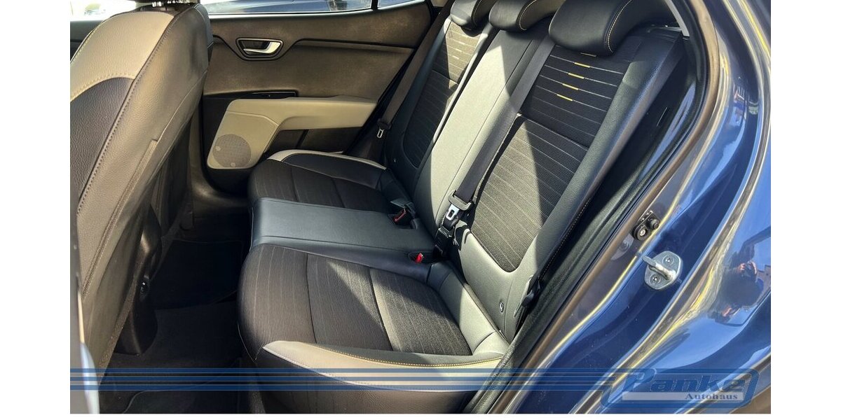 Kia Stonic Spirit 1.0*NAV*SHZ*RFK*BT*TotW*LED* 75.000 km 12.990 &euro; Berlin 13187