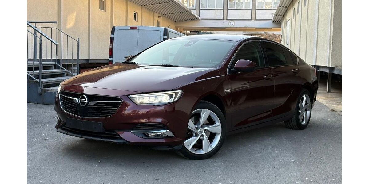 Opel Insignia 112.000 km 13.499 &euro; Berlin 12057
