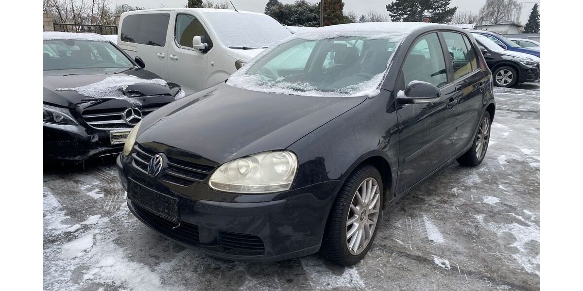 VW Golf 151.528 km 1.999 &euro; Berlin 12347