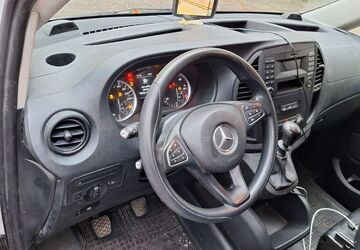 Mercedes-Benz Vito 70.321 km 12.500 &euro; berlin 10585