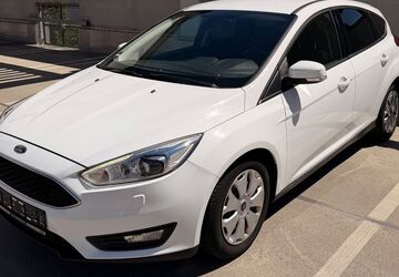 Ford Focus 128.900 km 5.600 &euro; Potsdam 14471
