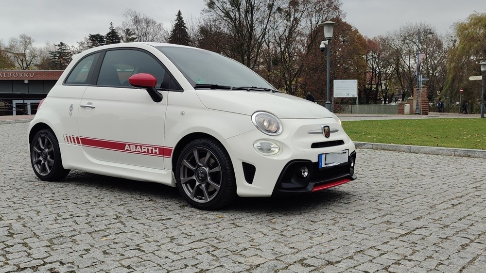 Fiat 500 76.804 km 16.500 &euro; Berlin 10178