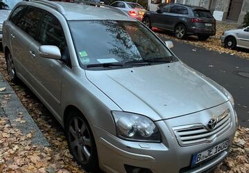 Toyota Avensis 270.000 km 3.000 &euro; Berlin 10779