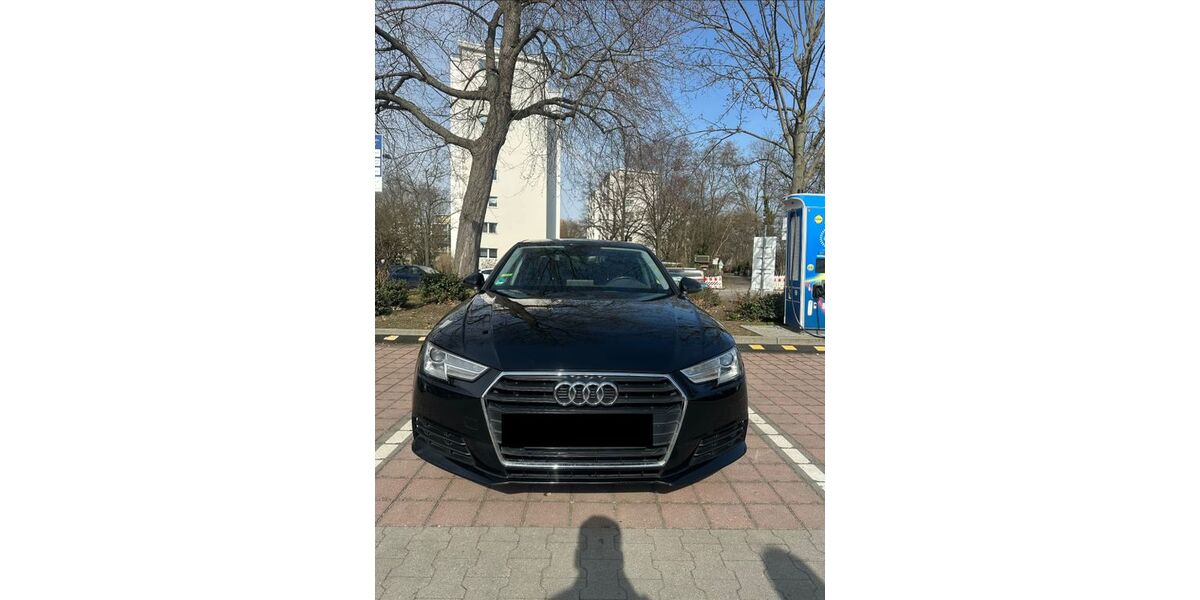 Audi A4 107.000 km 14.300 &euro; Berlin 12157