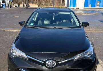 Toyota Avensis 122.013 km 12.500 &euro; Berlin 12619