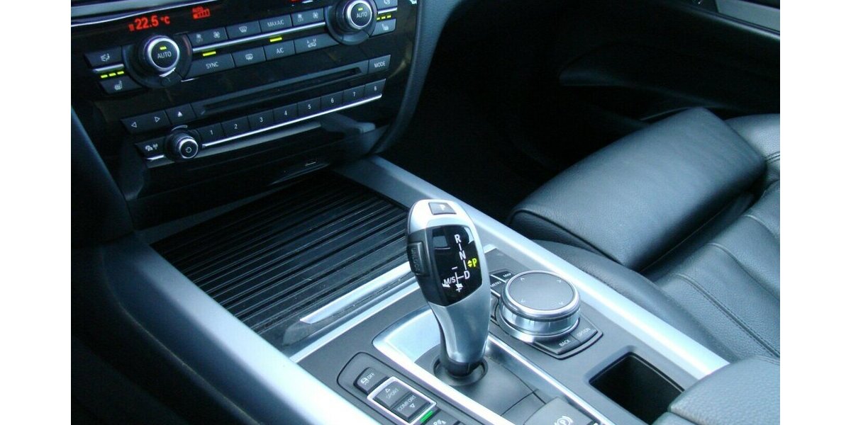 BMW X5 25d Xdrive Panorama LED HiFi AHK Kamera 110.080 km 25.980 &euro; Falkensee 14612