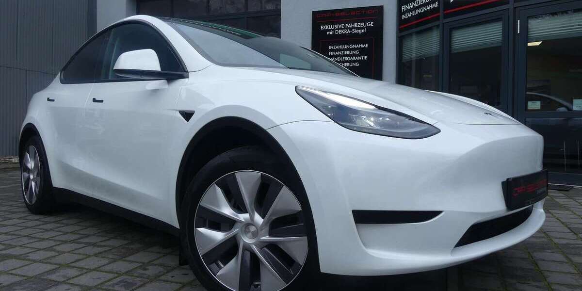 Tesla Model Y 17.765 km 33.800 &euro; Berlin 13156