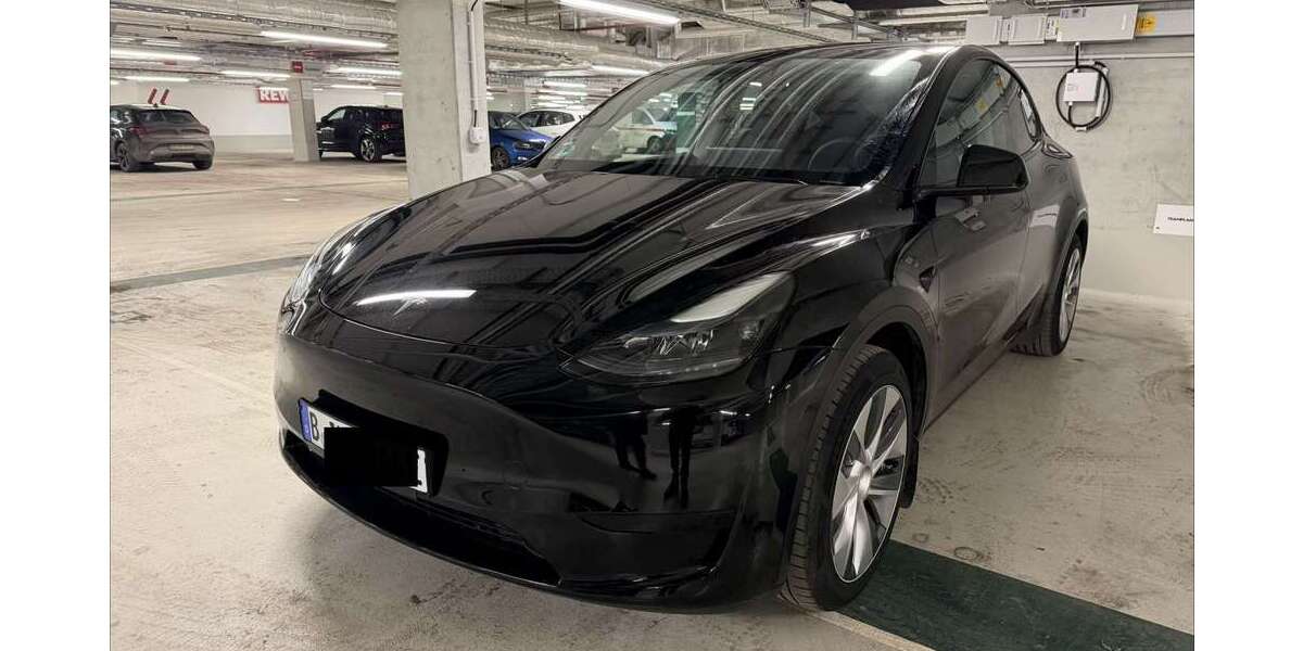 Tesla Model Y 41.000 km 32.000 &euro; Berlin 10587