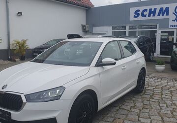 Skoda Fabia 63.800 km 11.990 &euro; Potsdam 14469