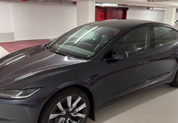 Tesla Model 3 11.500 km 43.999 &euro; Berlin 10249