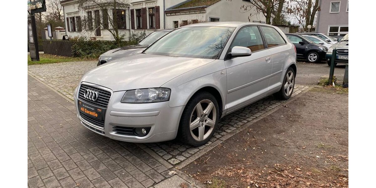 Audi A3 220.000 km 2.450 &euro; Berlin 12349