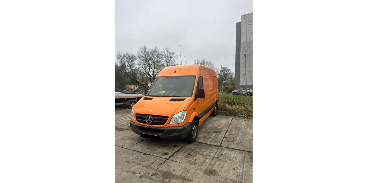 Mercedes-Benz Sprinter 220.000 km 10.000 &euro; Berlin 10247