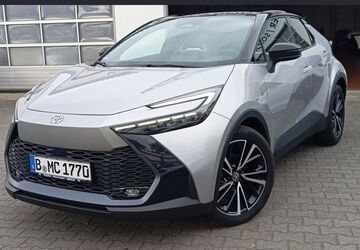 Toyota C-HR 2.500 km 39.900 &euro; Berlin 13403