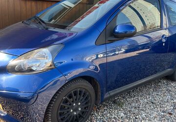 Toyota Aygo (X) 43.815 km 3.990 &euro; Berlin 13597