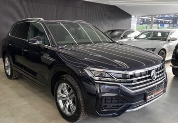VW Touareg 122.862 km 35.950 &euro; Berlin 12357