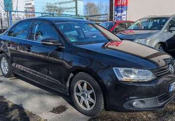 VW Jetta 127.898 km 4.800 &euro; Berlin-Karlshorst 10318