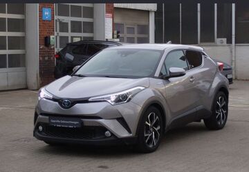 Toyota C-HR 87.258 km 19.750 &euro; Berlin 13403