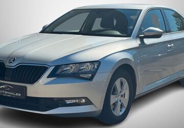 Skoda Superb 88.500 km 12.800 &euro; Potsdam 14480