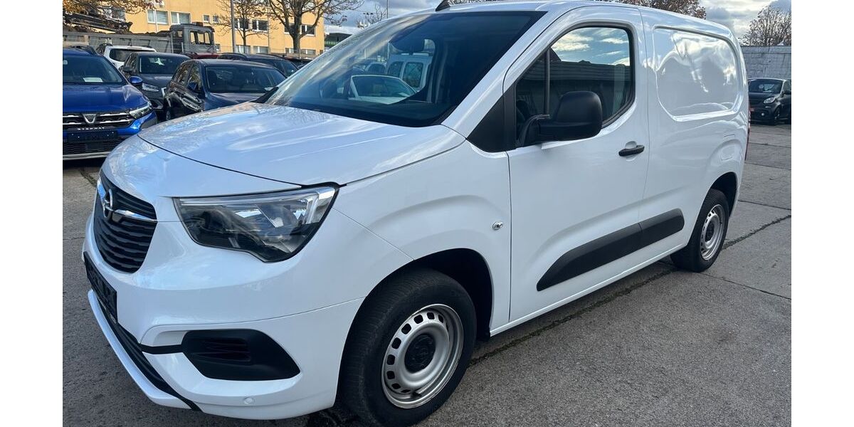 Opel Combo 44.350 km 12.990 &euro; Berlin 10365