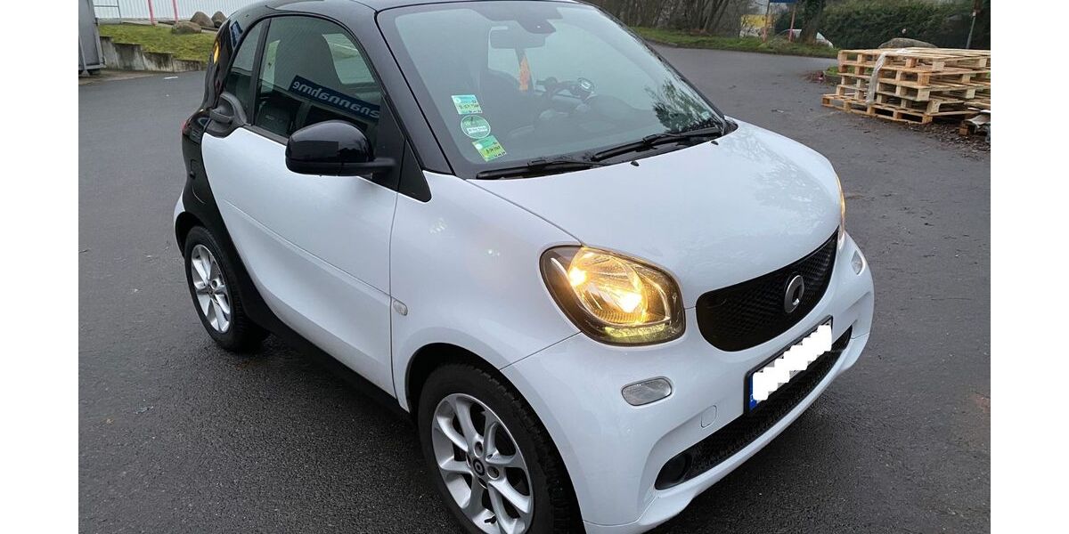 Smart ForTwo 81.147 km 9.990 &euro; Berlin 14167