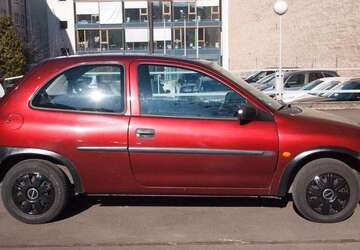 Opel Corsa 170.000 km 500 &euro; Berlin-Tiergarten 10785