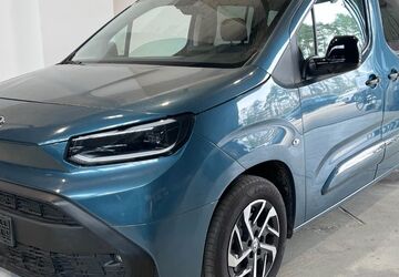 Toyota Proace (Verso) 1.243 km 26.000 &euro; Potsdam-Drewitz b.Berlin 14478