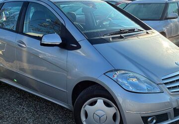 Mercedes-Benz A 160 137.777 km 3.990 &euro; Berlin 13089