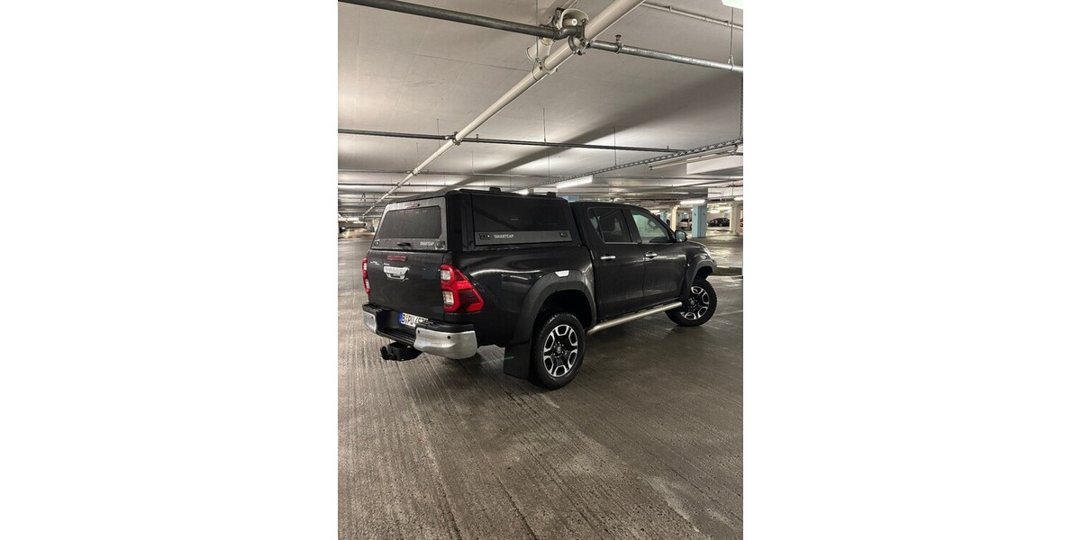 Toyota Hilux 91.000 km 57.000 &euro; Berlin 10178