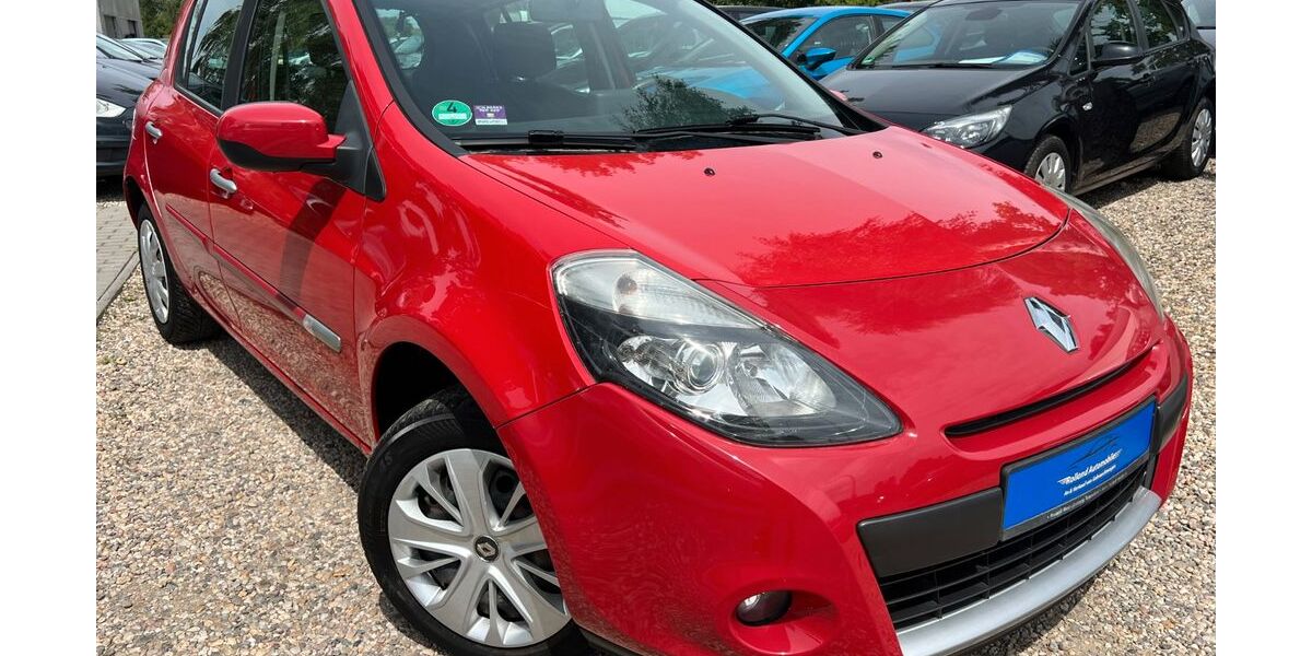 Renault Clio 122.103 km 3.990 &euro; Berlin 13089
