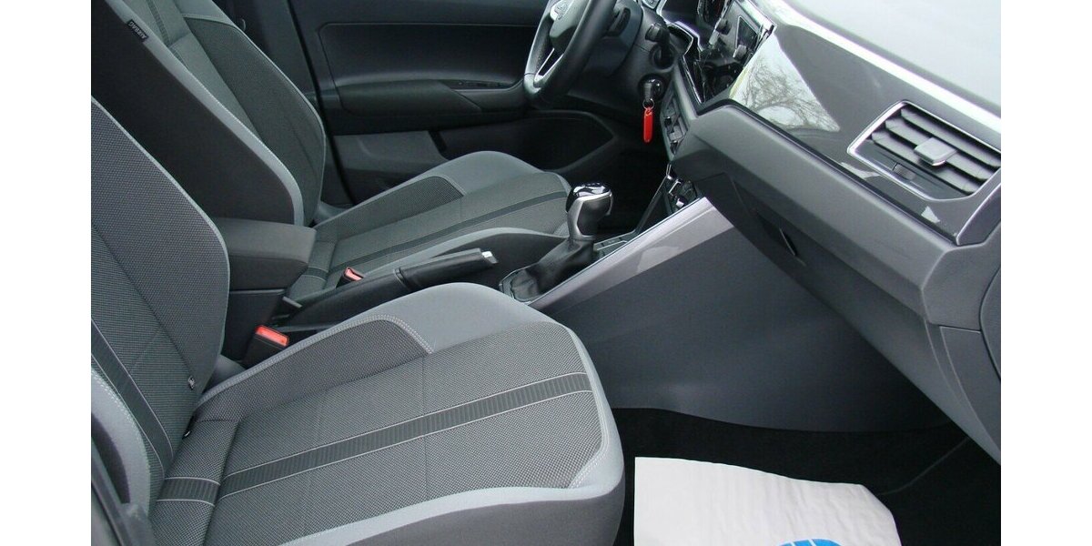 VW Polo VI 1.0TSi Style ACC IQ-LIGHT BMT DSG 19.923 km 18.980 &euro; Falkensee 14612