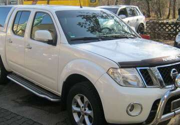 Nissan Navara 325.000 km 10.900 &euro; Berlin 14167