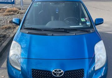 Toyota Yaris 100.000 km 3.750 &euro; Berlin 10627
