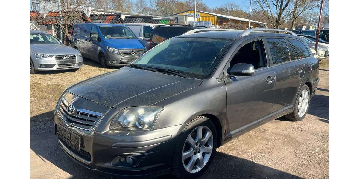 Toyota Avensis 190.000 km 3.299 &euro; Berlin 13409