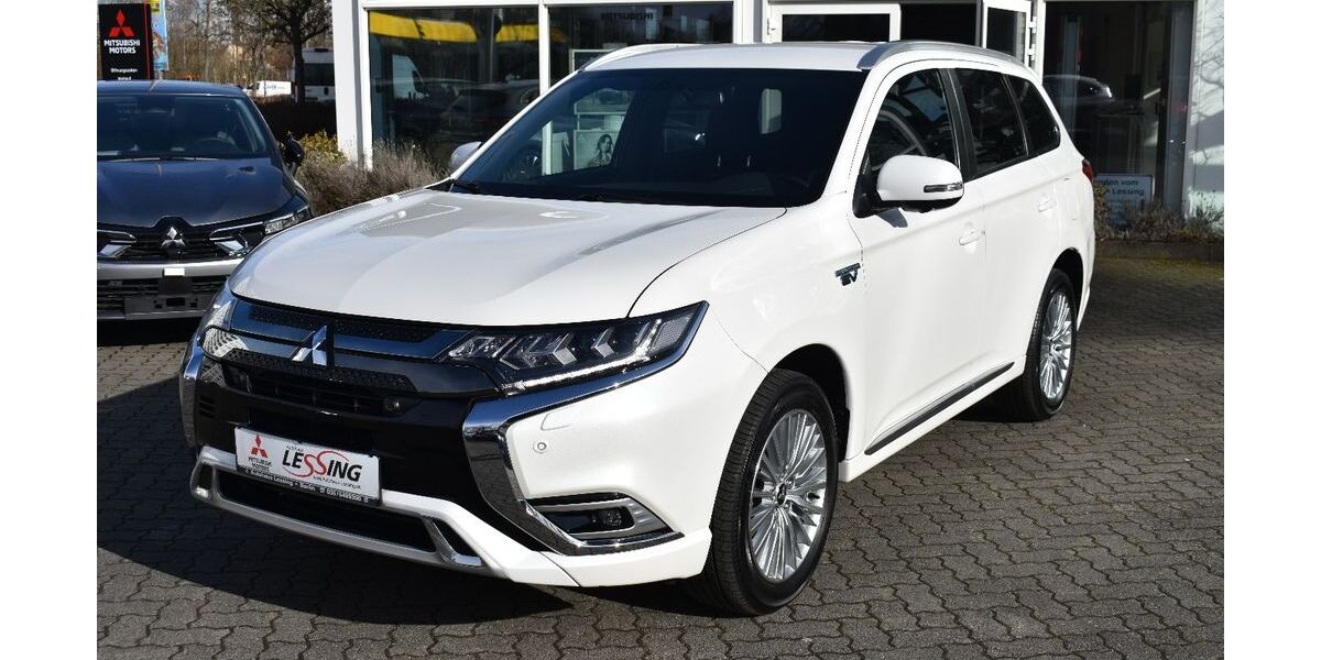 Mitsubishi Outlander 82.082 km 20.690 &euro; Berlin 12683