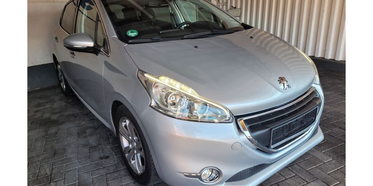 Peugeot 208 81.433 km 9.900 &euro; Berlin 12277