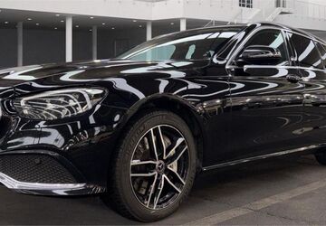 Mercedes-Benz E 300 139.700 km 22.200 &euro; Berlin 12043