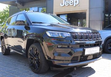 Jeep Compass 15.300 km 29.785 &euro; Potsdam 14482