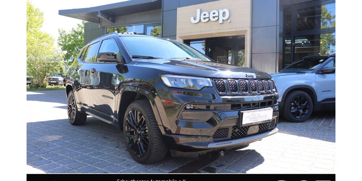 Jeep Compass 15.300 km 29.785 &euro; Potsdam 14482