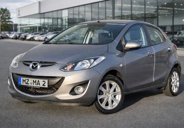 Mazda 2 163.458 km 6.450 &euro; Berlin 12527