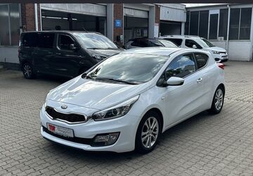 Kia pro ceed / ProCeed 81.065 km 7.990 &euro; Berlin 13403