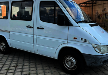 Mercedes-Benz Sprinter 151.000 km 3.900 &euro; Berlin 12057