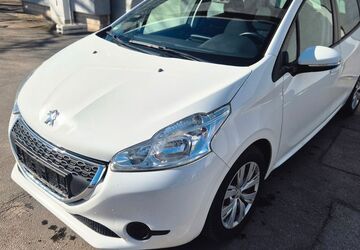 Peugeot 208 73.000 km 5.990 &euro; Berlin 13435