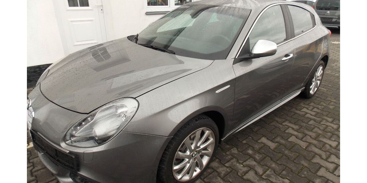 Alfa Romeo Giulietta 100.000 km 8.690 &euro; Mahlow 15831